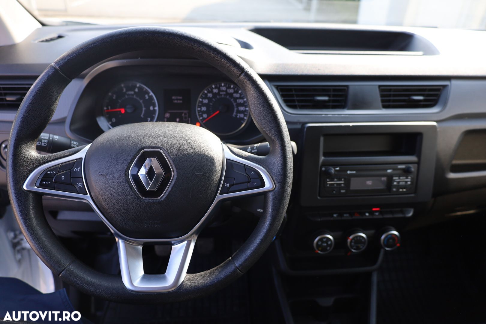 Renault Kangoo Express - 21