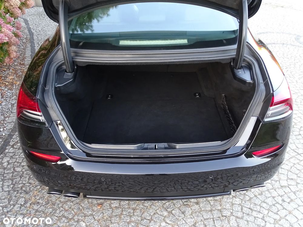 Maserati Quattroporte - 21