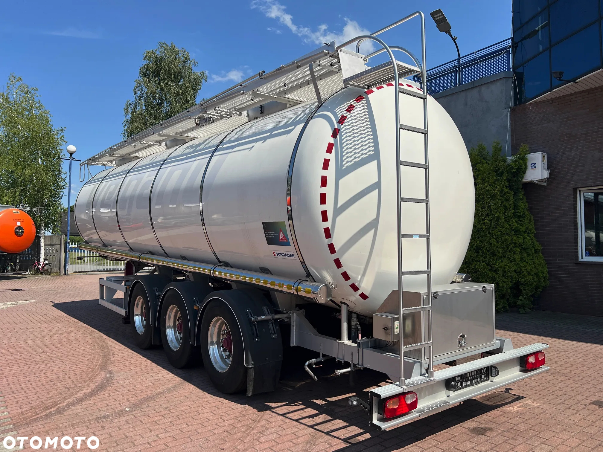 Schrader 2 BAR, ogrzewanie, waga 6200kg, - 7