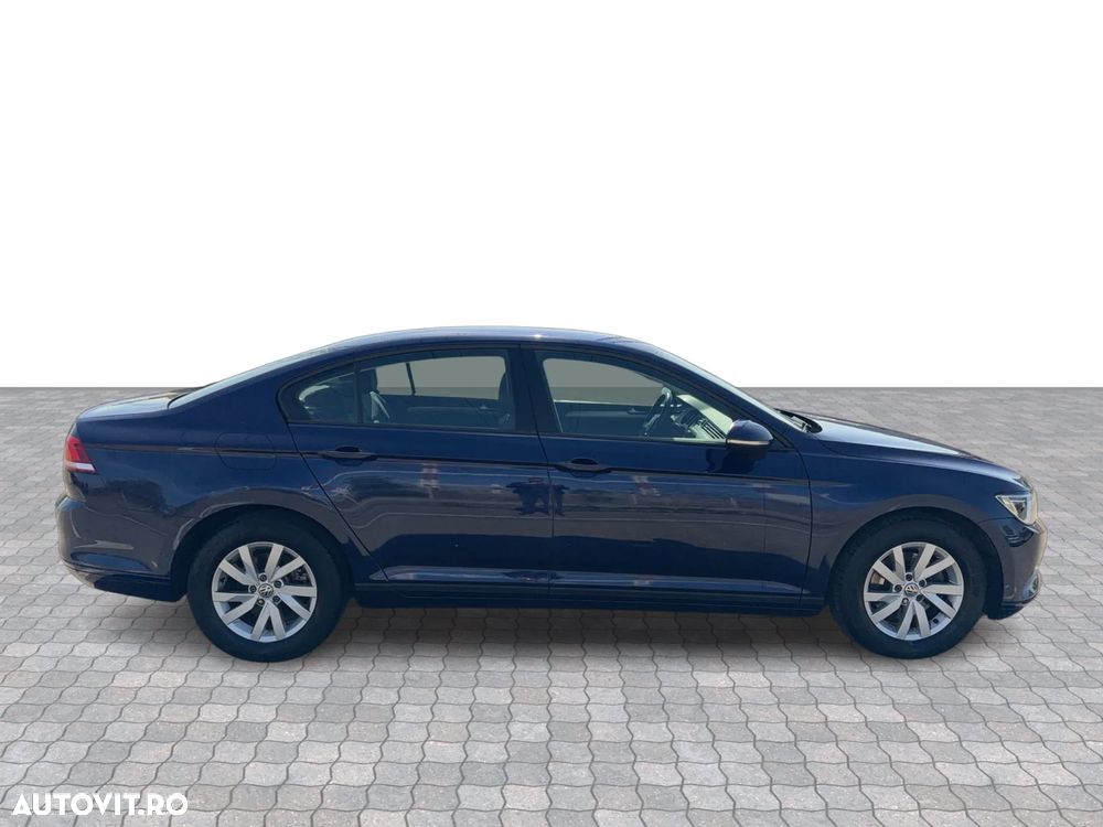 Volkswagen Passat 2.0 TDI Advance - 6