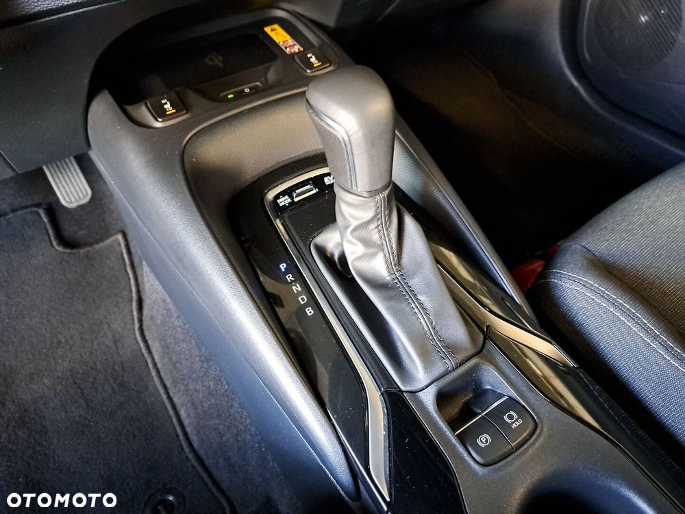 Toyota Corolla 1.8 Hybrid Comfort - 29