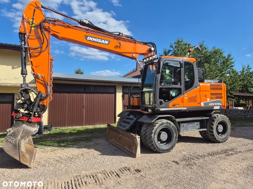 Doosan DX 170 W - 7