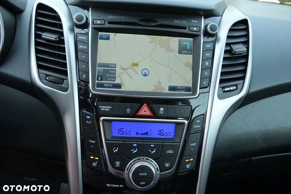 Hyundai i30 1.6 Premium - 33