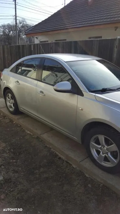 Chevrolet Cruze - 4