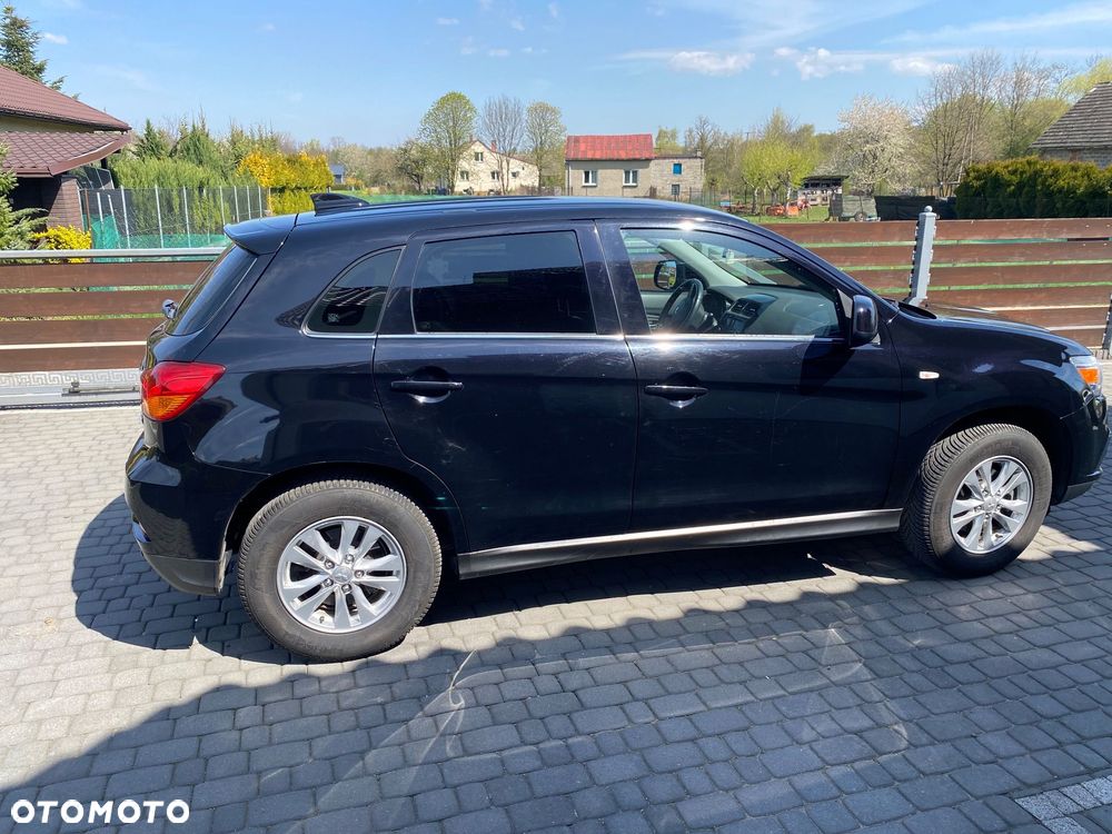 Mitsubishi ASX - 4