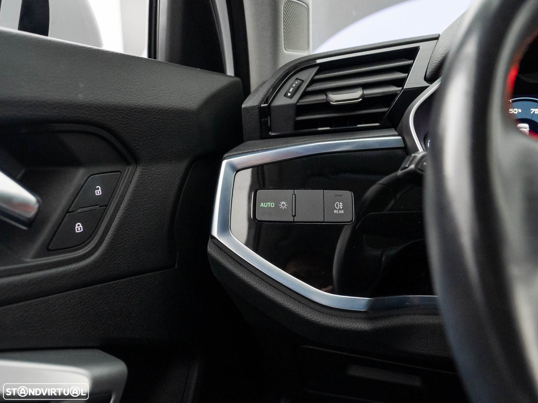 Audi Q3 45 TFSIe S tronic - 21