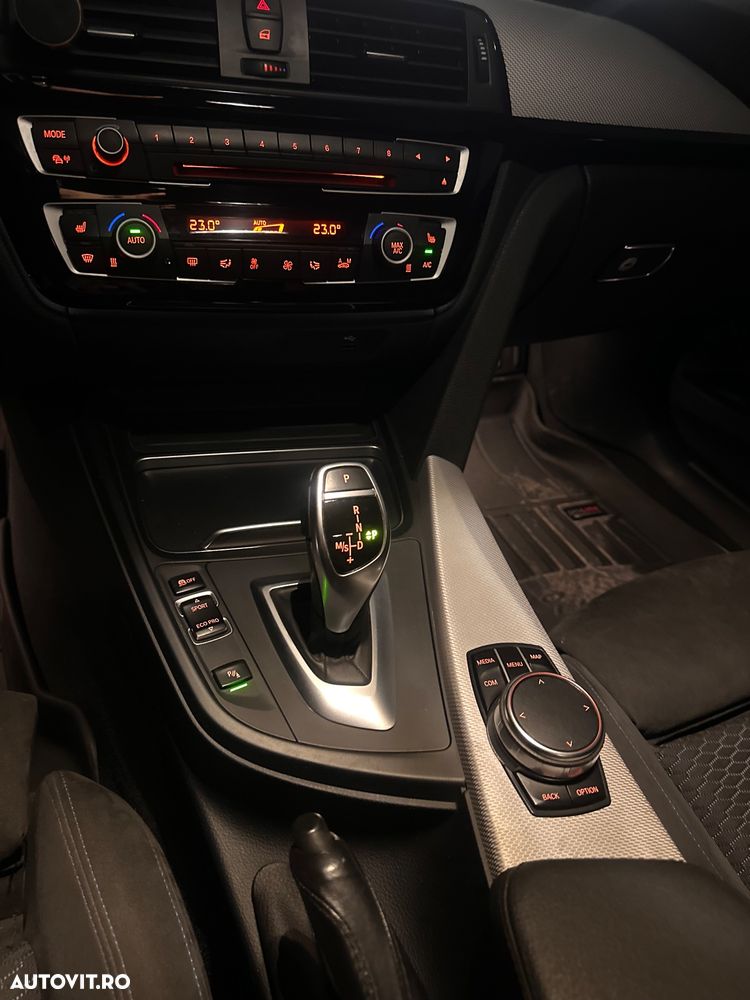 BMW Seria 3 330i xDrive AT M Sport Shadow - 22