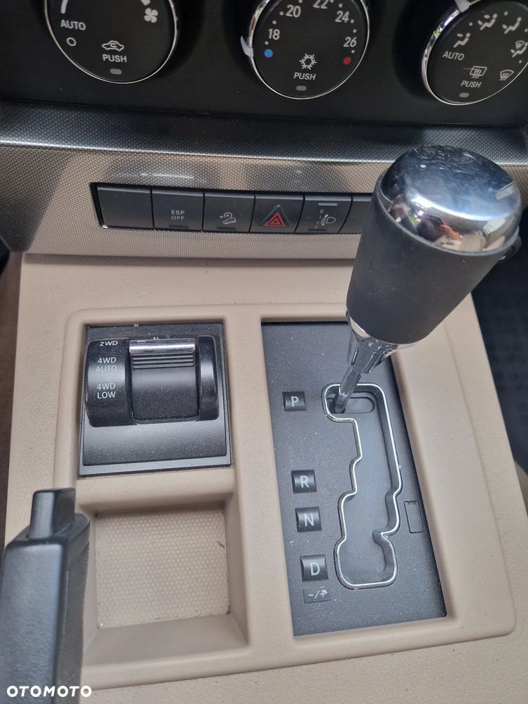 Jeep Cherokee - 15