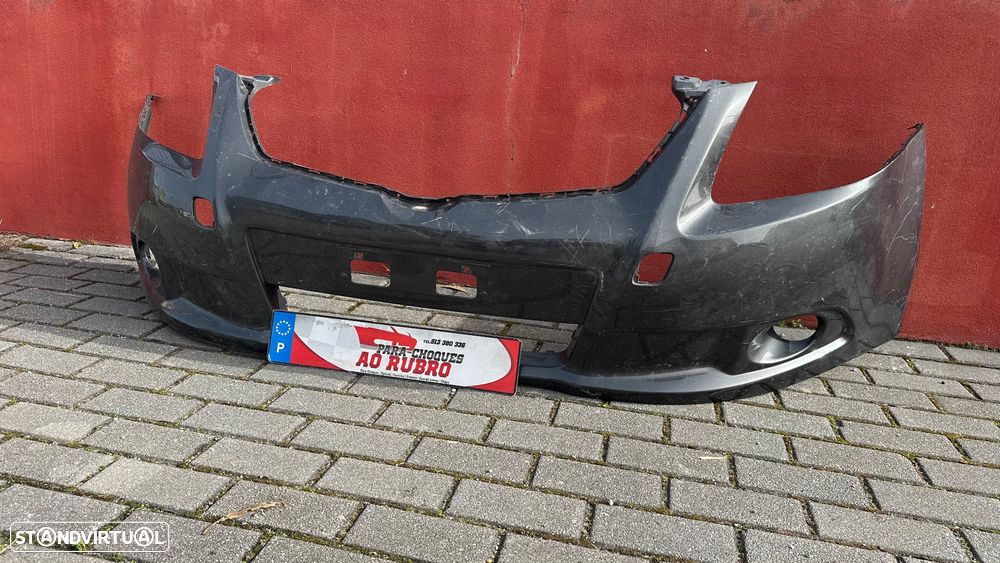 Parachoques Toyota avensis t27 - 3