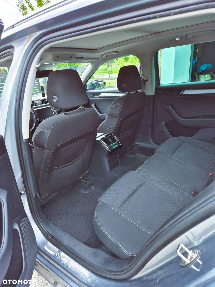 Skoda Superb 2.0 TDI Style DSG - 12