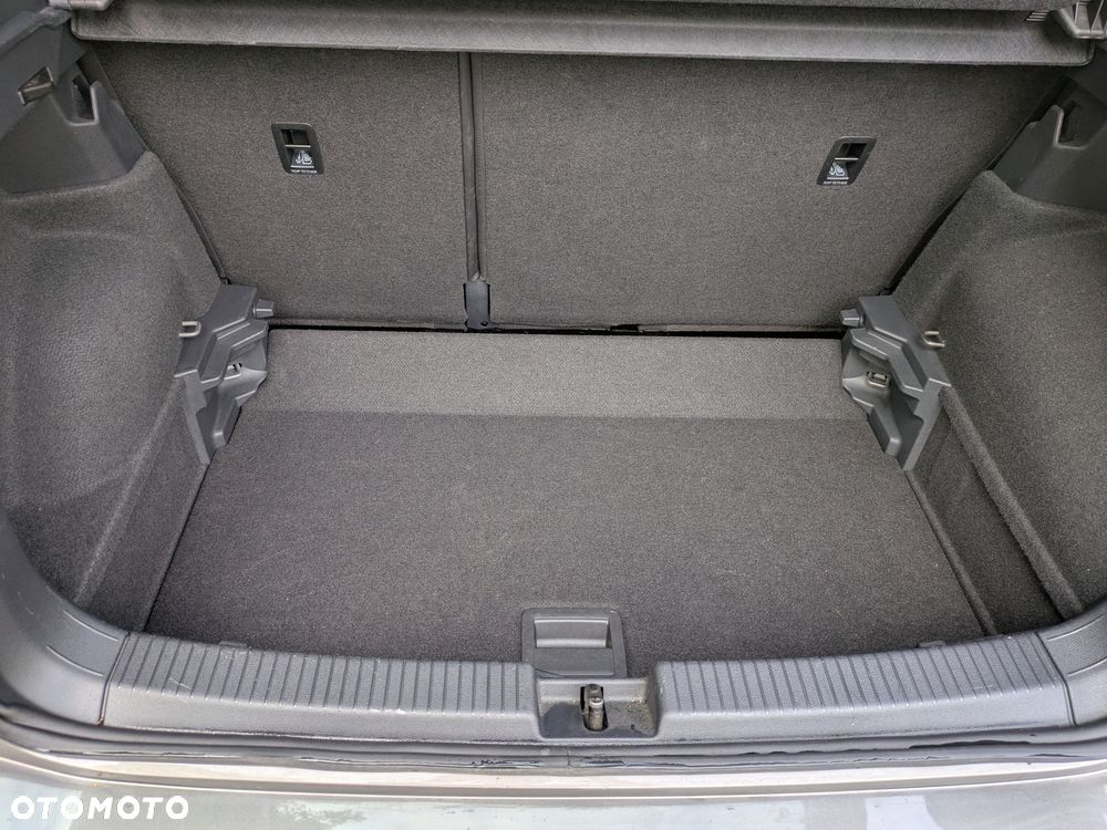 Volkswagen T-Cross - 25