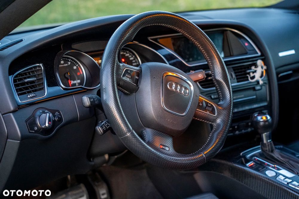 Audi RS5 Coupé Standard - 18