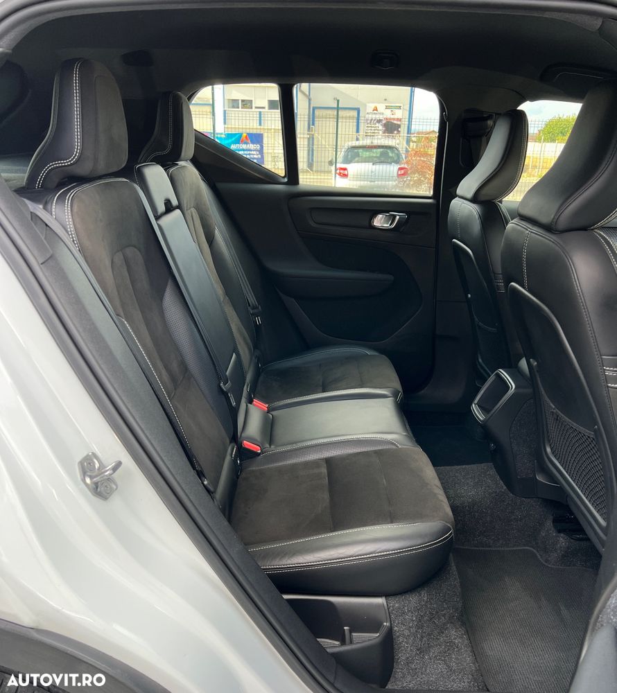 Volvo XC 40 D4 AWD Geartronic R-Design - 12