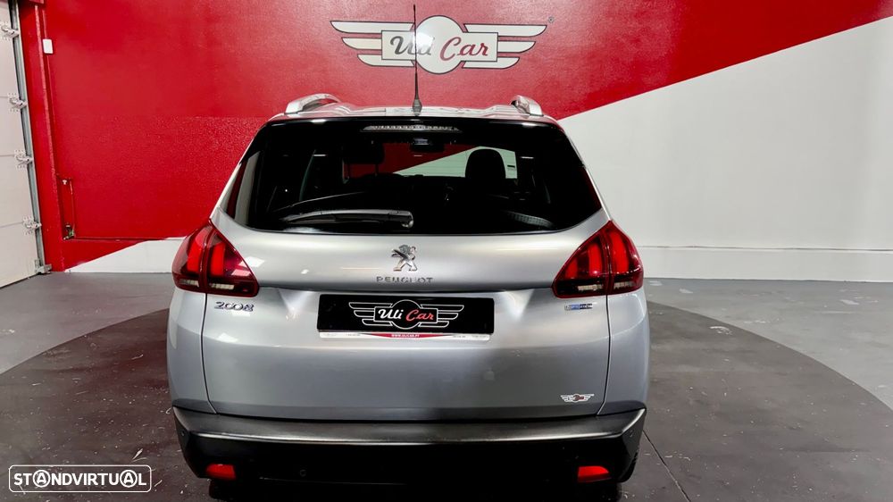 Peugeot 2008 1.2 PureTech Style - 52