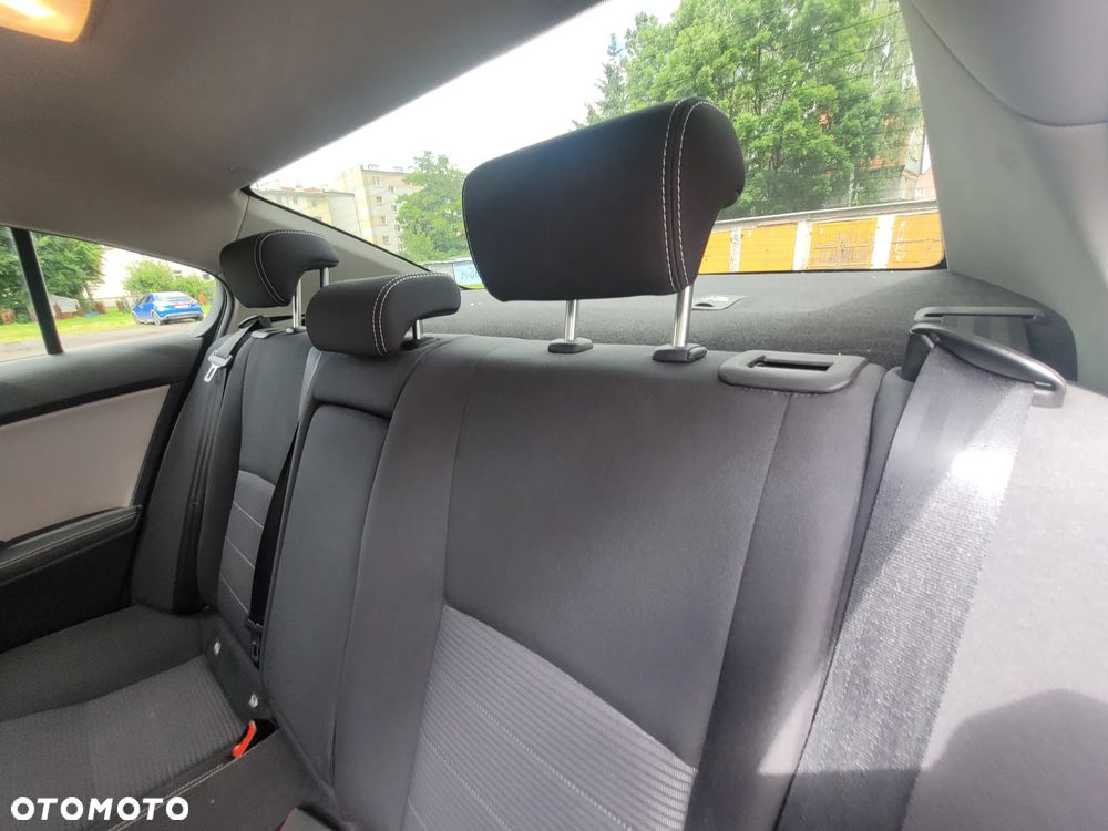 Toyota Avensis 2.0 D-4D Active Business - 23