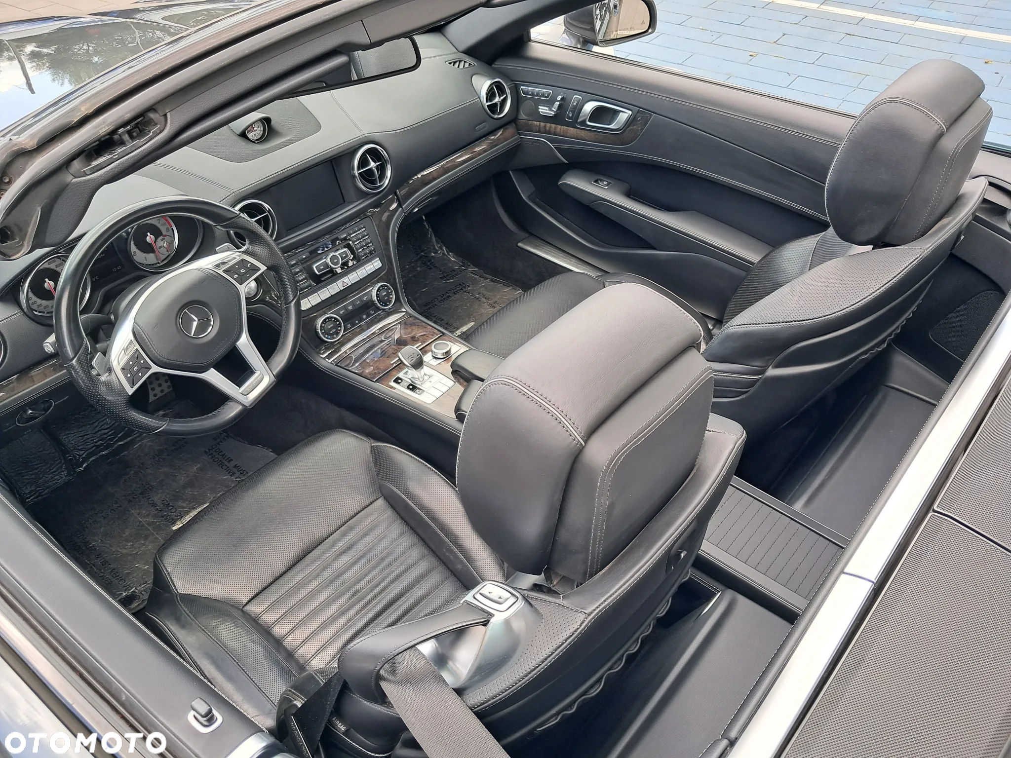 Mercedes-Benz SL - 21