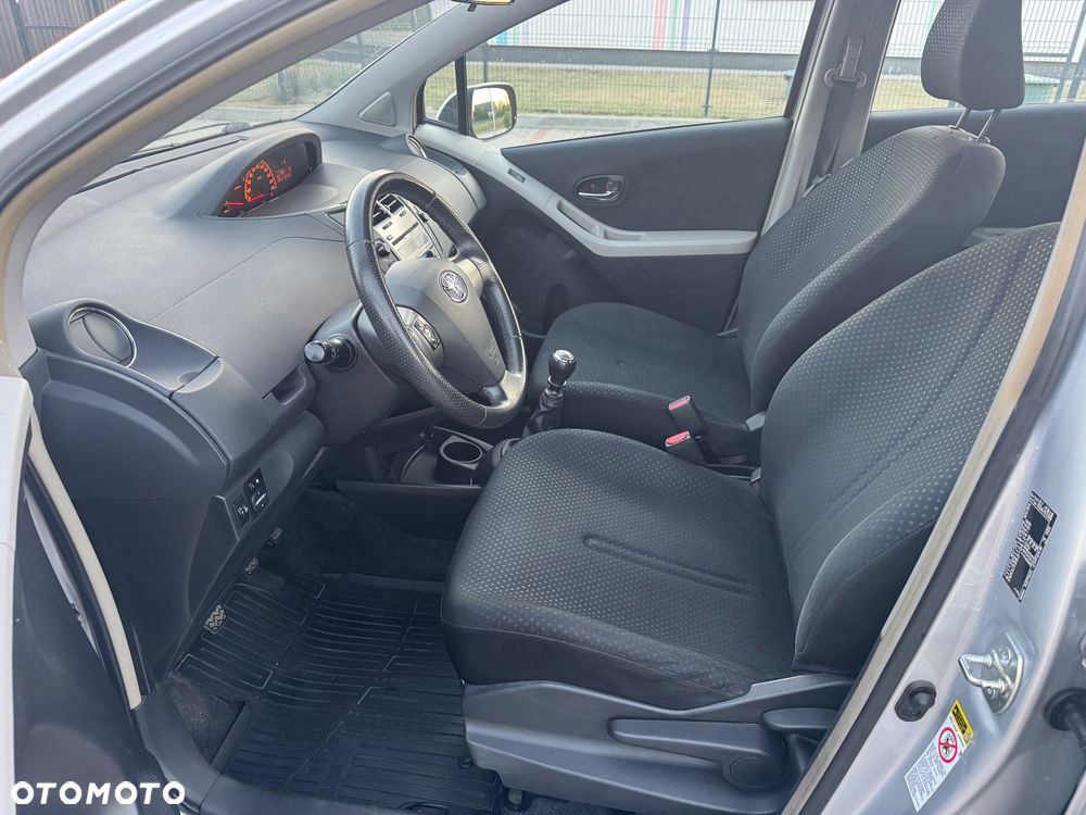 Toyota Yaris 1.33 Sol - 14