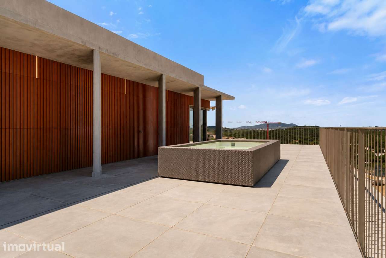 Penthouse T4 com jardim, Belas Clube de Campo, Sintra - Grande imagem: 3/44