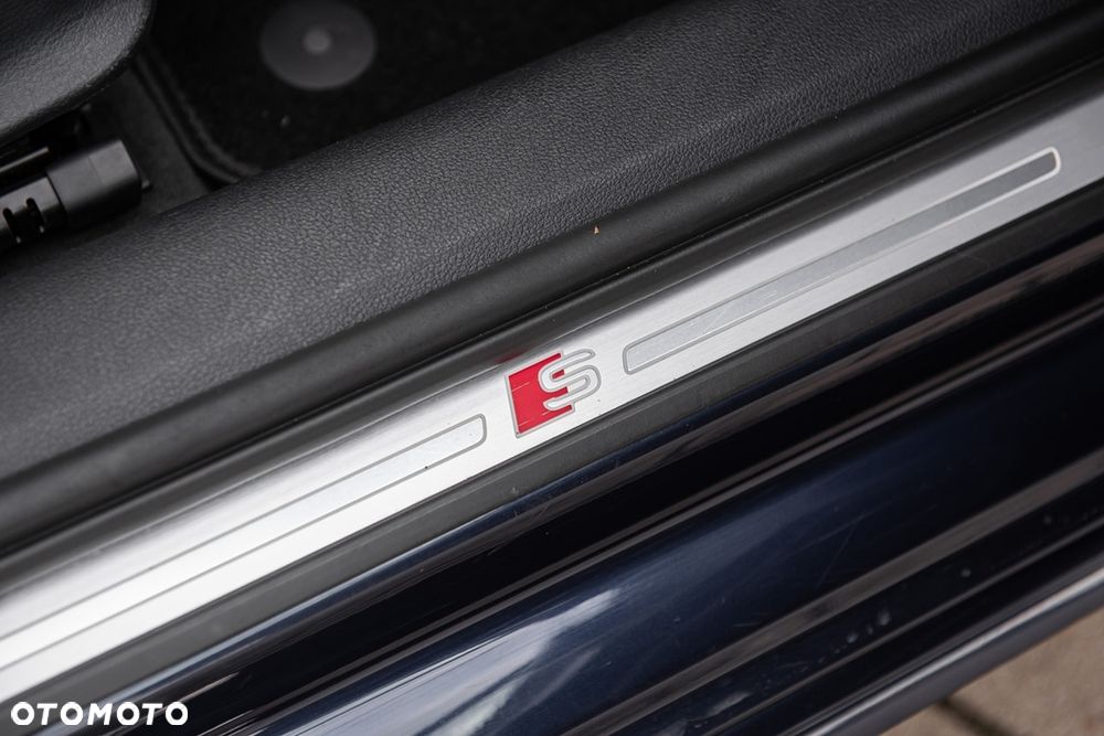 Audi A4 Limousine 35 TFSI mHEV S Line S tronic - 33