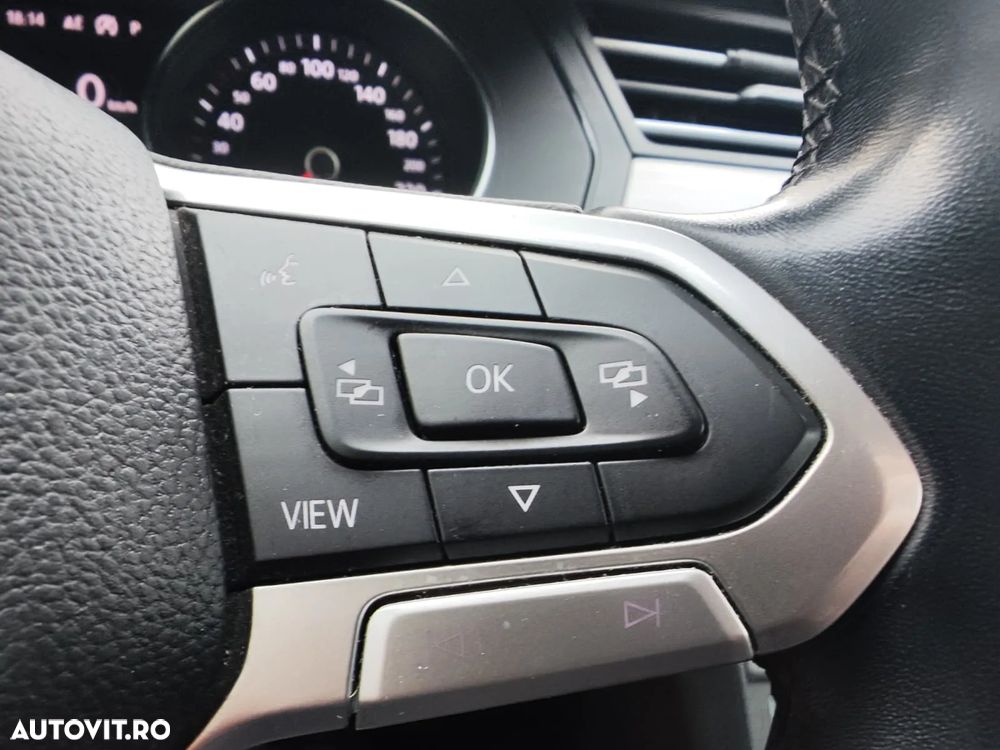 Volkswagen Passat 1.5 TSI ACT DSG Advance - 20