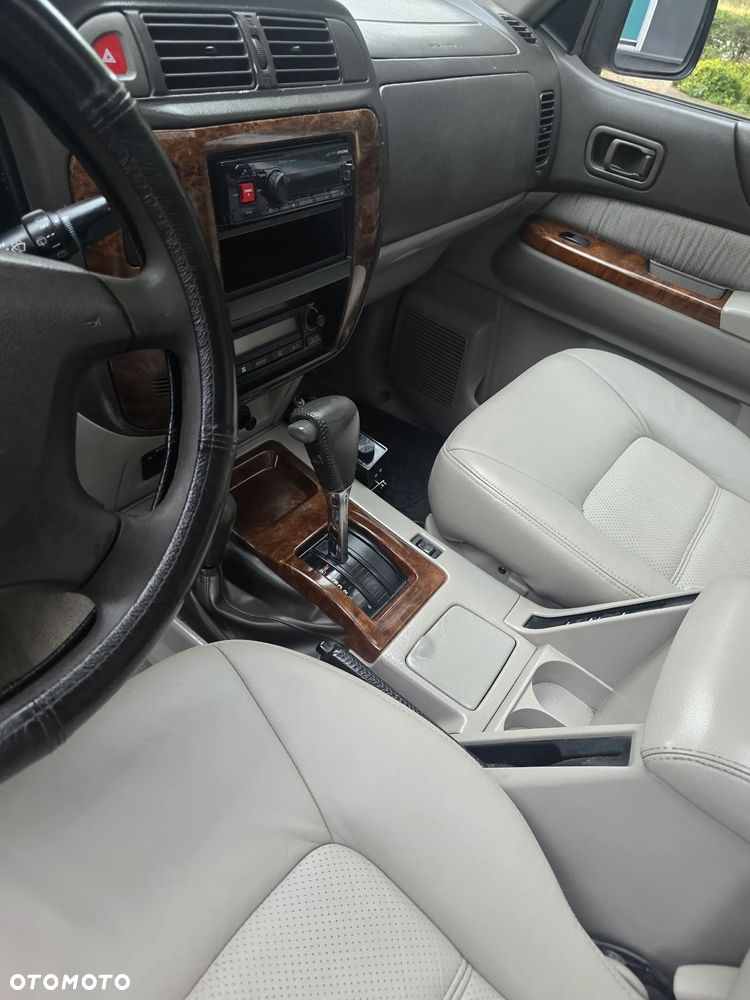 Nissan Patrol - 11