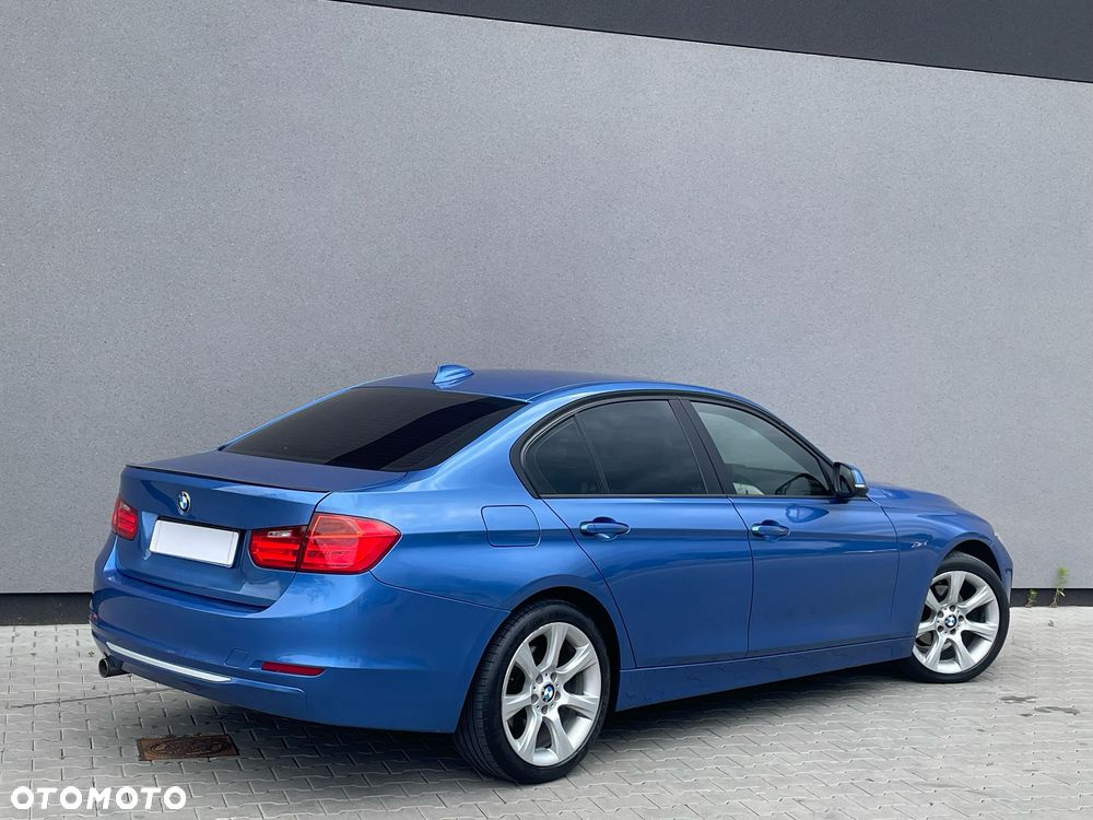 BMW Seria 3 320d Sport-Aut Blue Performance - 8