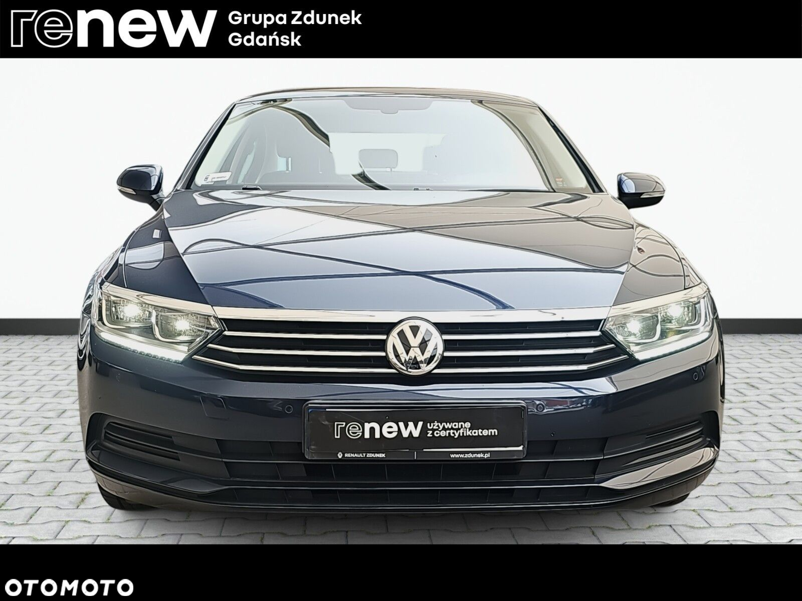 Volkswagen Passat - 2