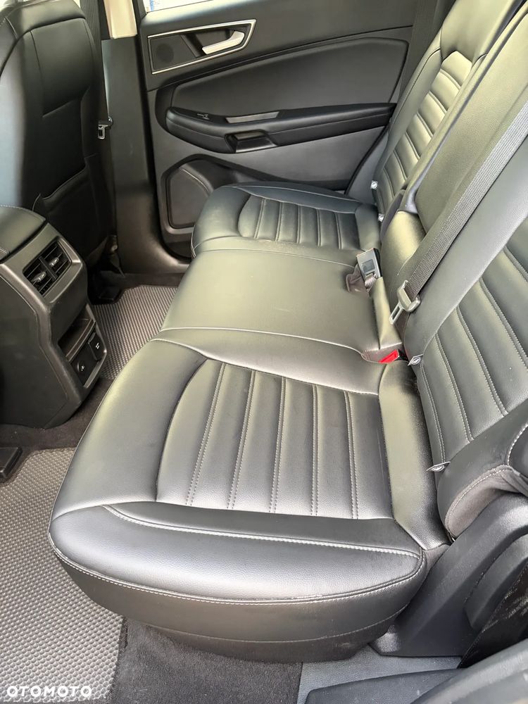 Ford Edge - 32