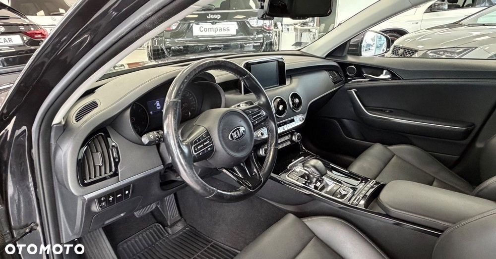 Kia Stinger 2.0 T-GDI GT Line - 16