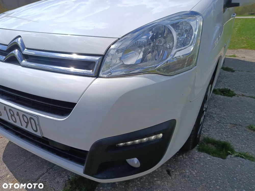 Citroën Berlingo 1.6 diesel Blue HDI 99kM, manual, 2016 rok EURO 6! STAN BARDZO DOBRY, PRZEBIEG GWARANTOWANY! - 17