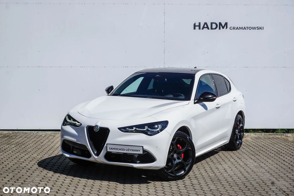 Alfa Romeo Stelvio 2.0 Turbo Tributo Italiano Q4 - 4
