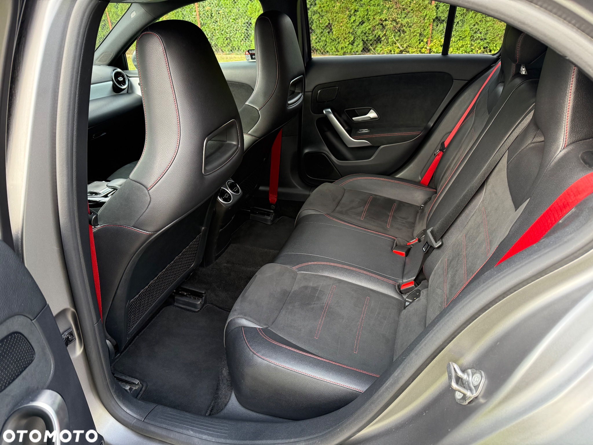Mercedes-Benz Klasa A 35 AMG 4-Matic 7G-DCT - 13