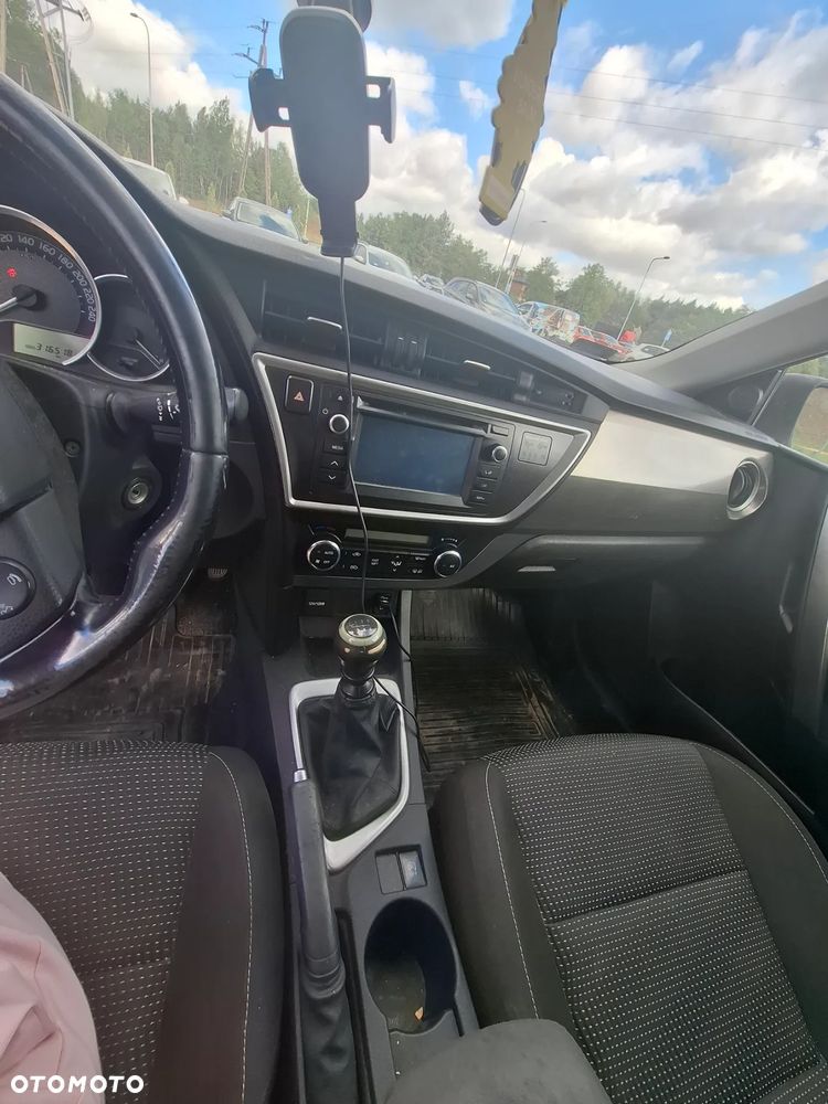 Toyota Auris - 9
