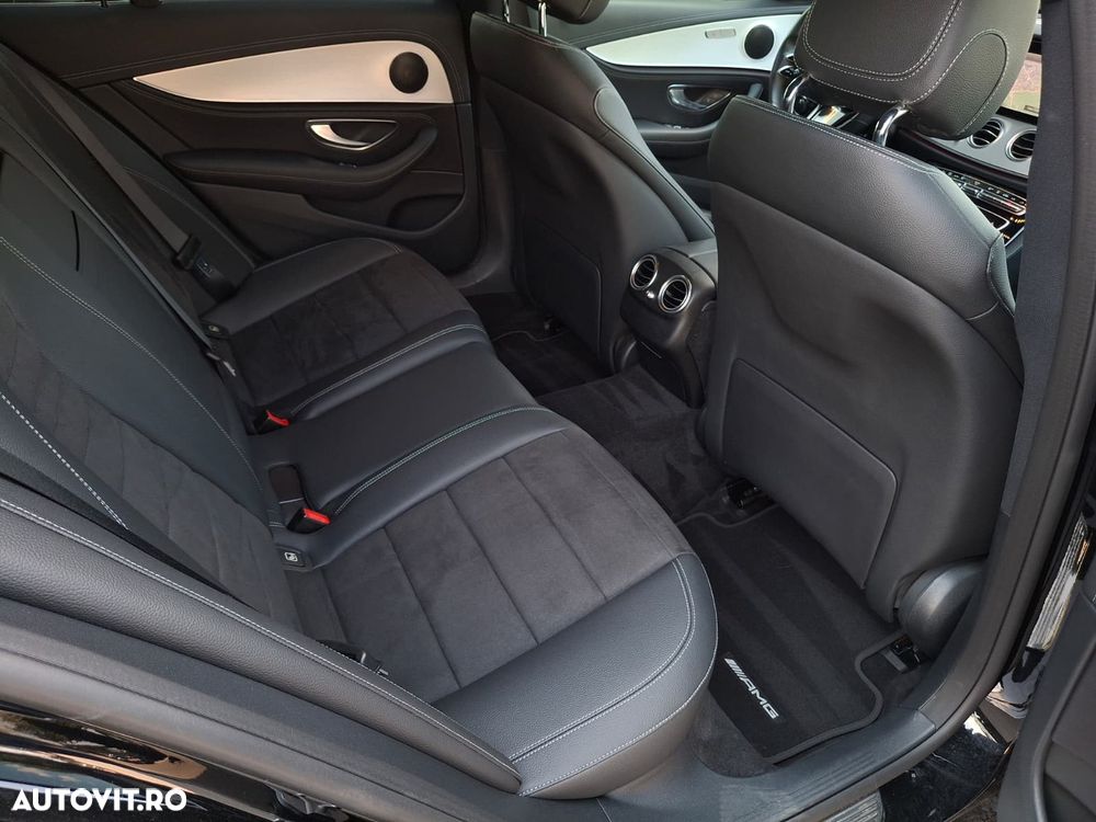 Mercedes-Benz E 300 9G-TRONIC AMG Line - 13
