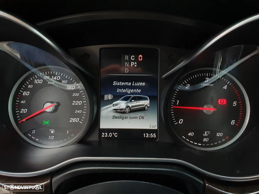 Mercedes-Benz V 250 d Longo Avantgarde - 32