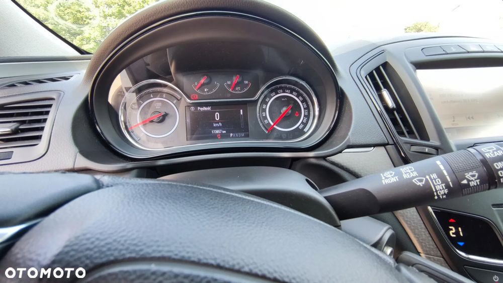 Opel Insignia - 11