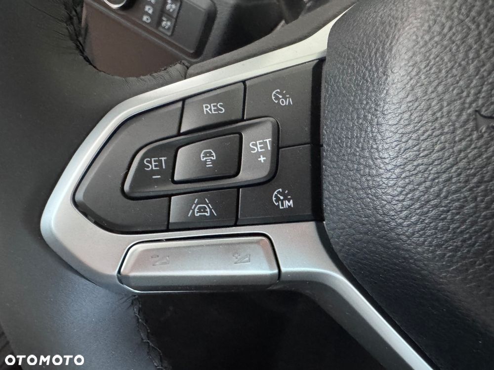 Volkswagen Amarok - 8