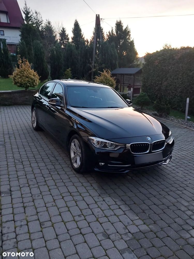 BMW Seria 3 330i GPF xDrive Luxury Line - 1