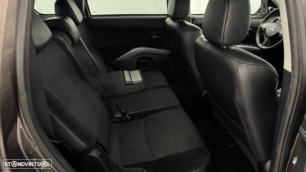 Mitsubishi Outlander 2.2 DI-D Instyle 4WD - 9