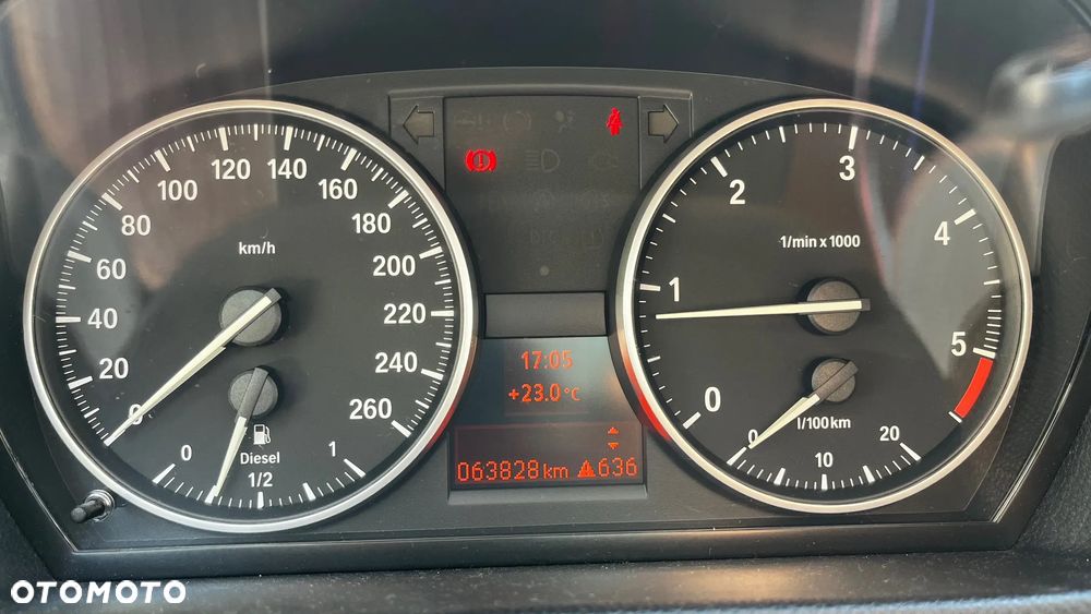 BMW Seria 3 320d xDrive - 12