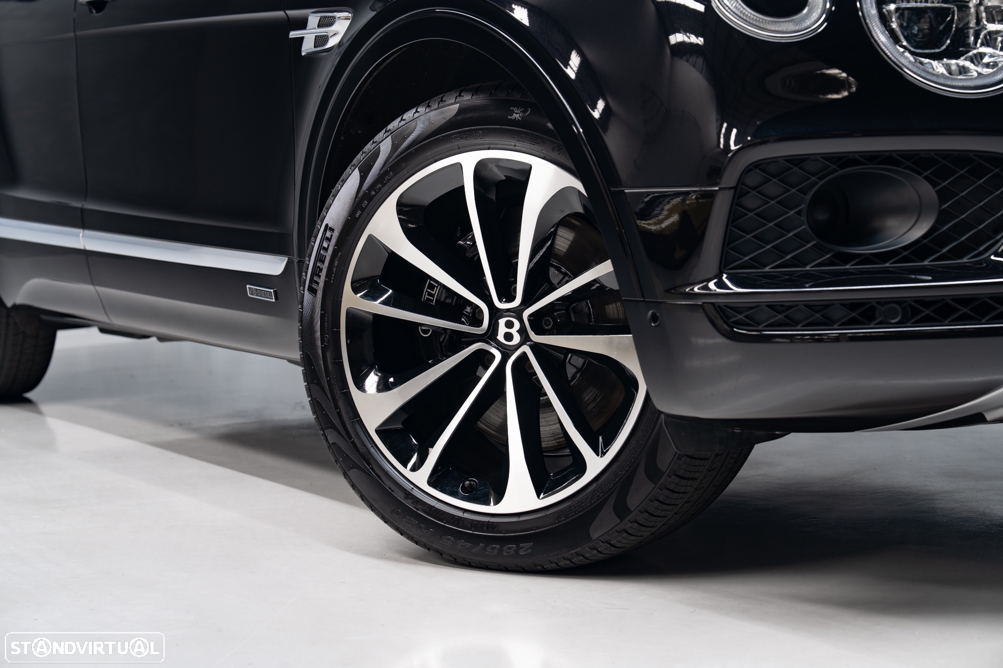 Bentley Bentayga V8 - 4