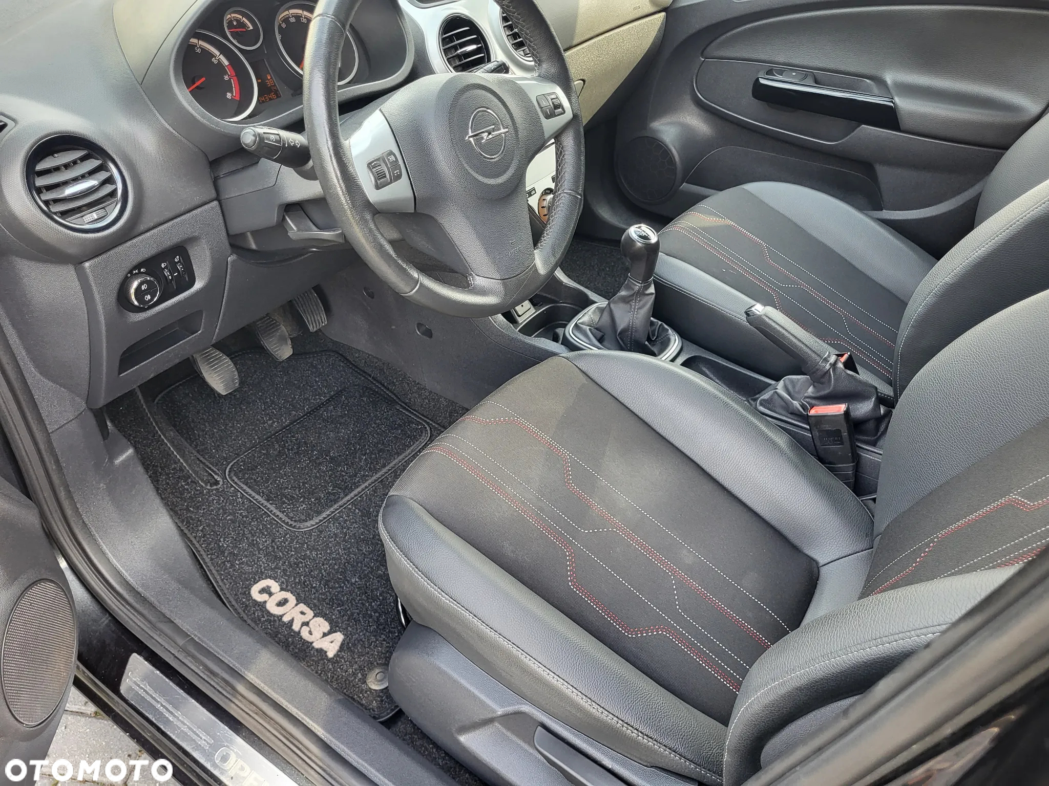 Opel Corsa 1.4 16V 150 Jahre - 16