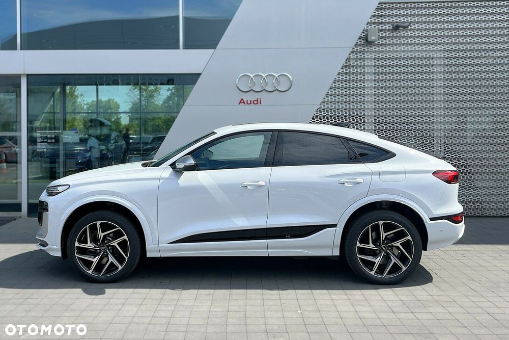 Audi Q6 e-tron - 10