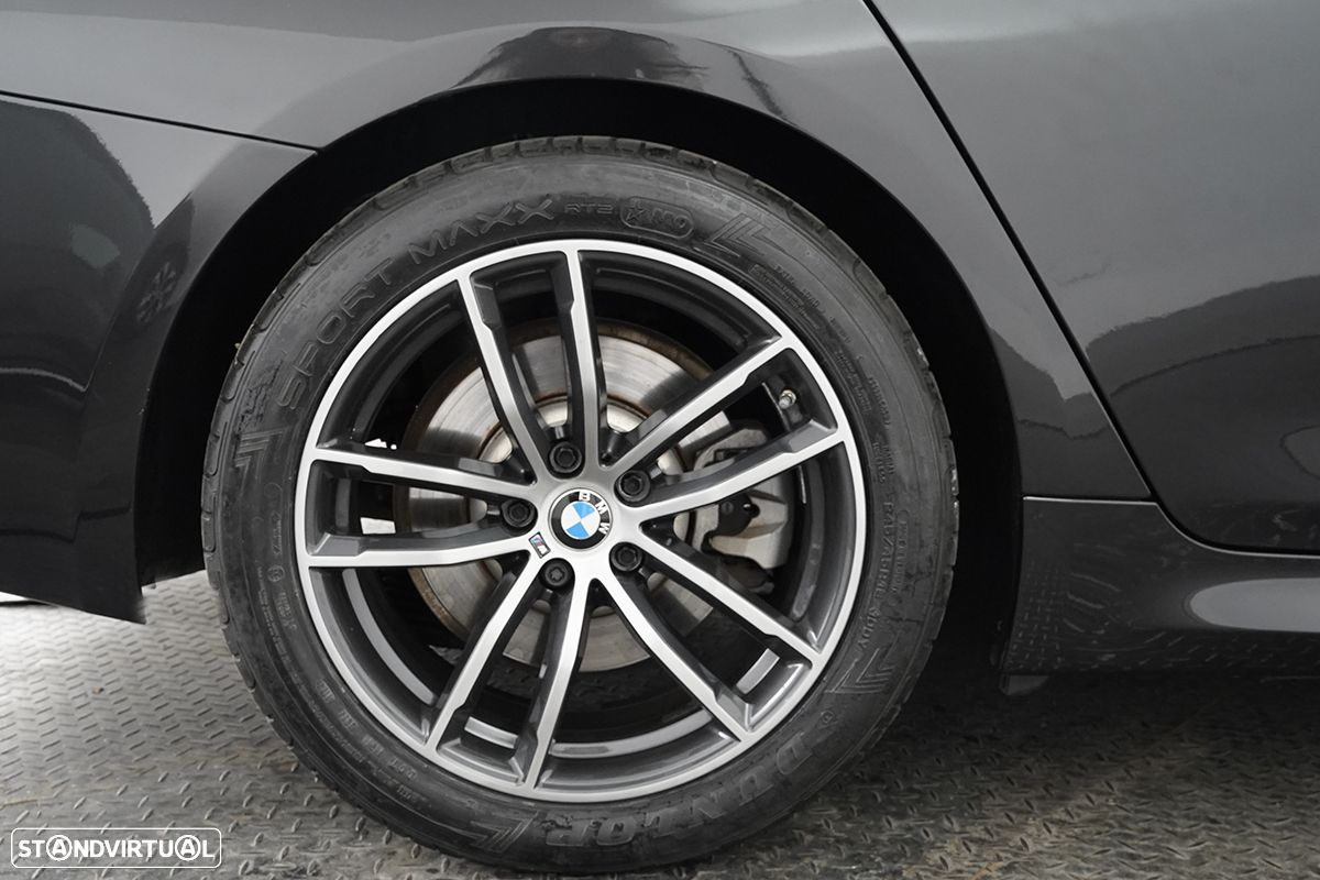 BMW 520 d Pack Desportivo M Auto - 9