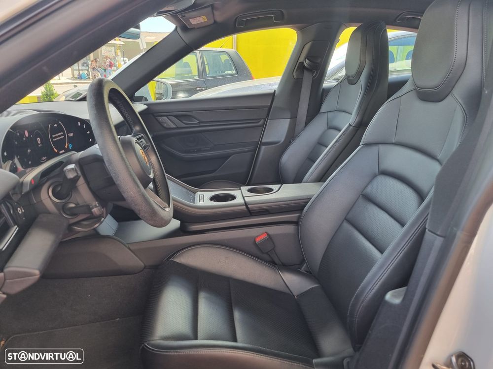 Porsche Taycan Standard - 16