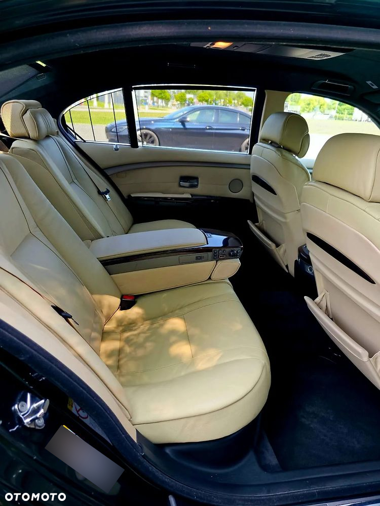 BMW Seria 7 760Li - 14