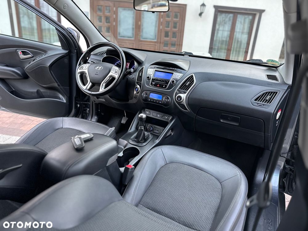Hyundai ix35 - 23