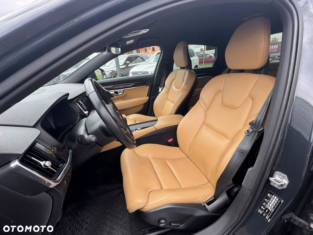 Volvo S90 - 25