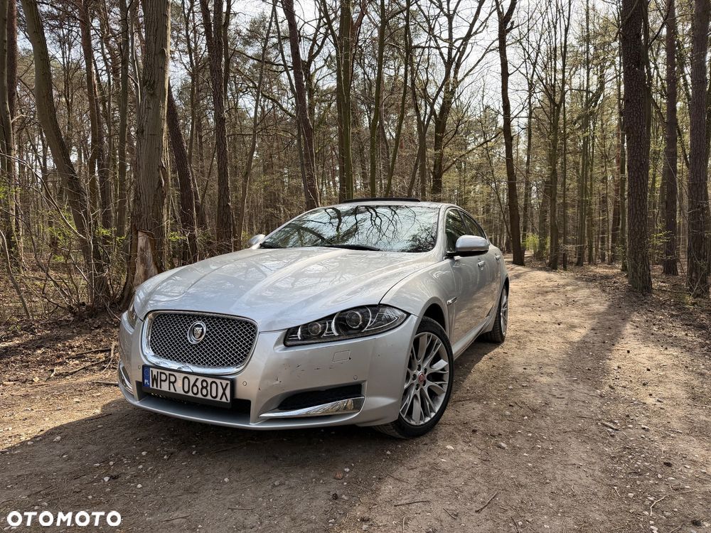 Jaguar XF 3.0 T AWD Premium Luxury - 1
