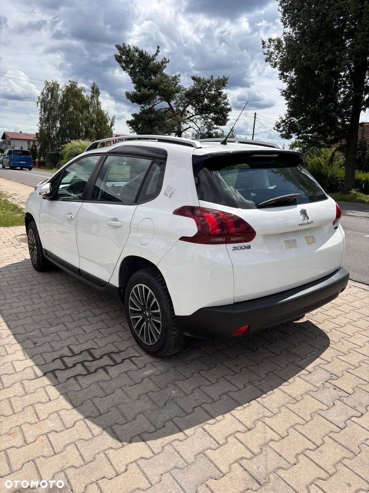 Peugeot 2008 - 4